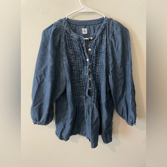GAP Tops - GAP Indigo Denim blouse